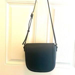 SOLE SOCIETY Navy Blue Saddle Crossbody